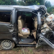 中国投资者在印尼遭遇严重车祸：强行超车导致1死5伤